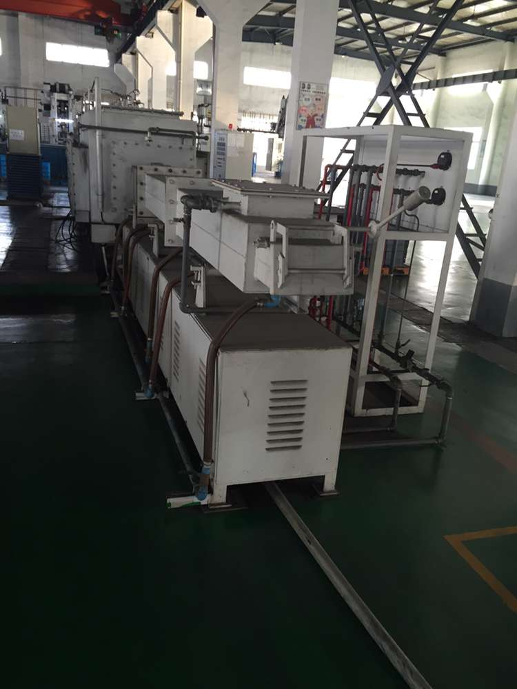 出售一臺(tái)全新的推送式粉末冶金燒結(jié)電爐 出售一臺(tái)全新的推送式粉末冶金燒結(jié)電爐